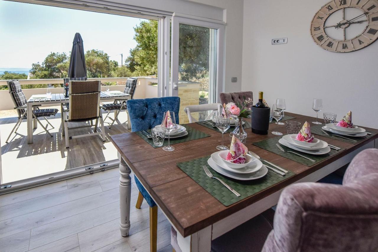 Moderner Bungalow mit Meerblick Lun  Exterior foto